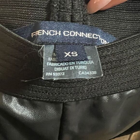 French Connection Women's Black Pull On Leather High Waisted Pants Size XS - Picture 5 of 5